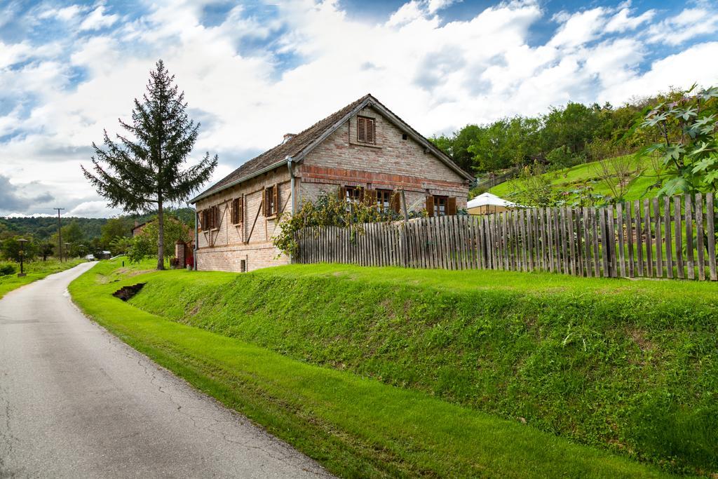 Pensjonat Country House "Stricev Grunt" Stara Kapela Zewnętrze zdjęcie